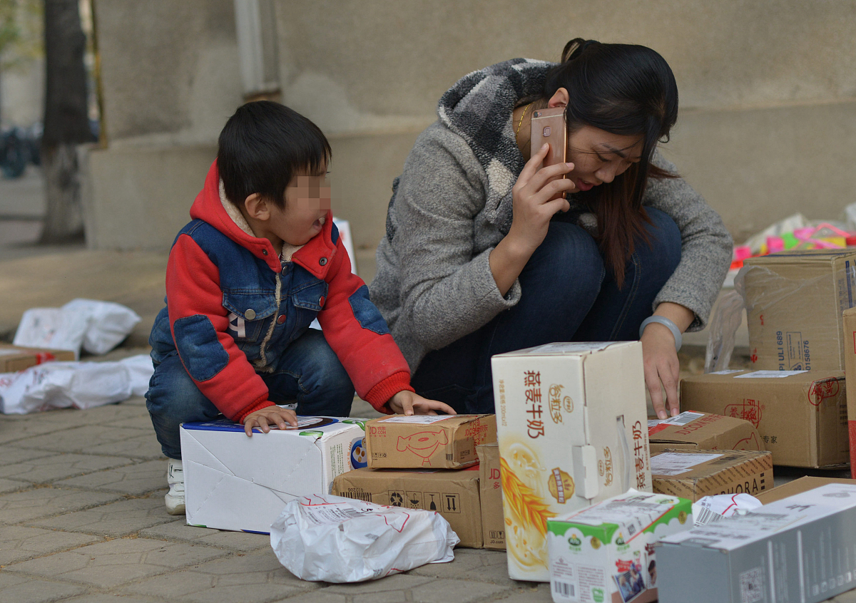 一件毛衣，一份温暖：我的爱心故事