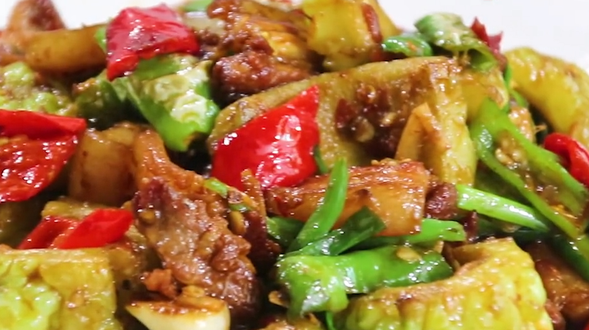 苦瓜炒肉片,家常简单菜,夏天清热解暑,快手好菜