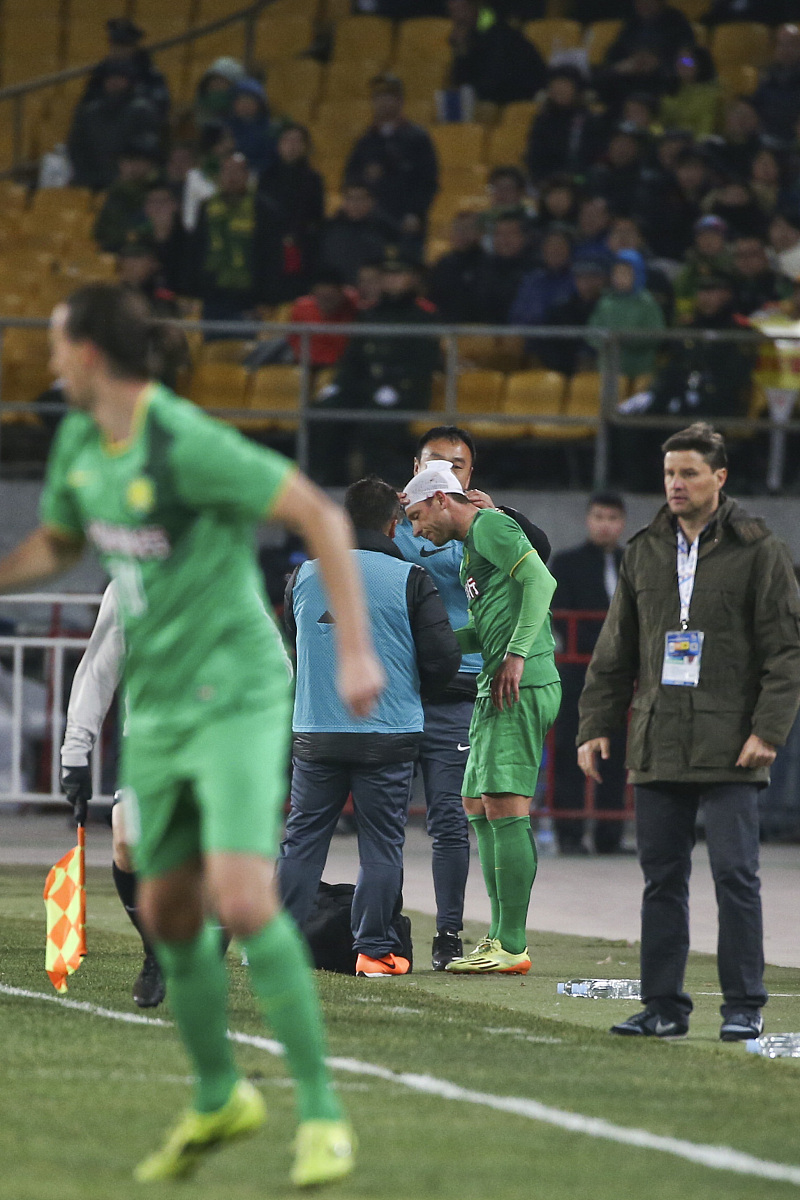 中考作文：长跑冲刺的动作描写与心理活动描写