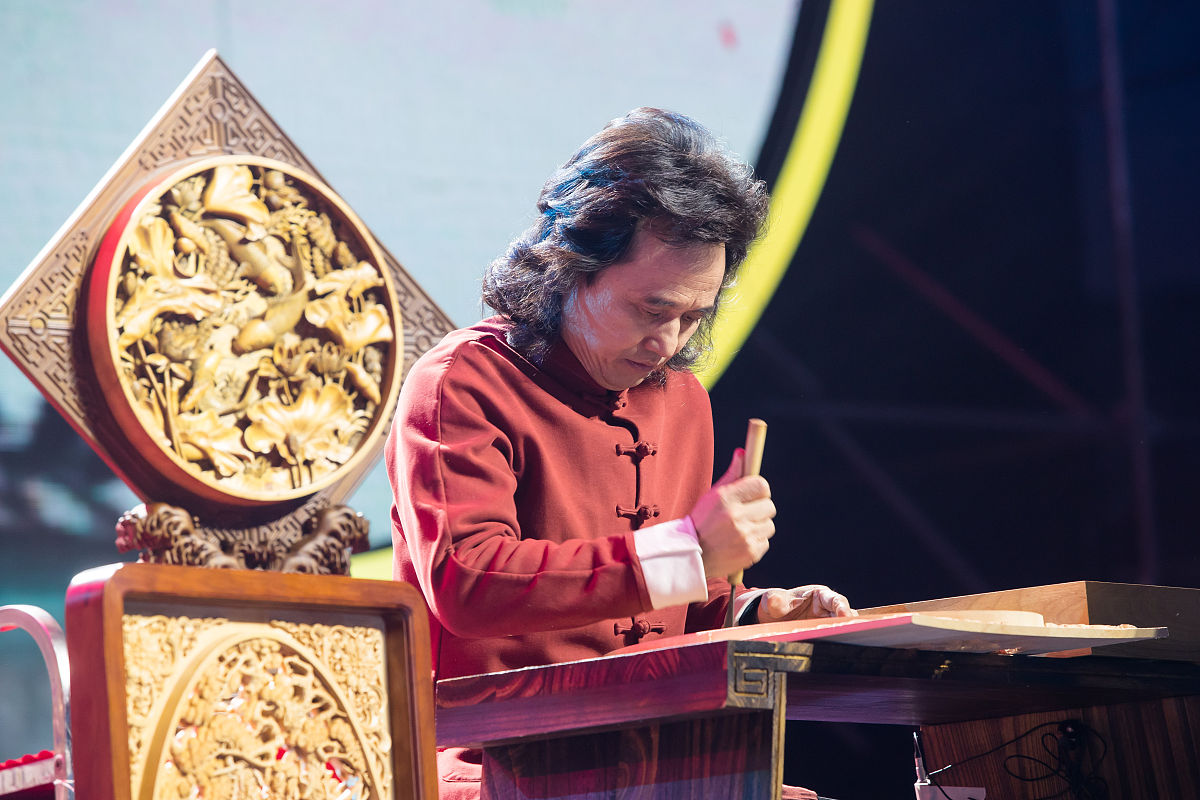 王安军编曲与中国传统文学研究：融合与创新