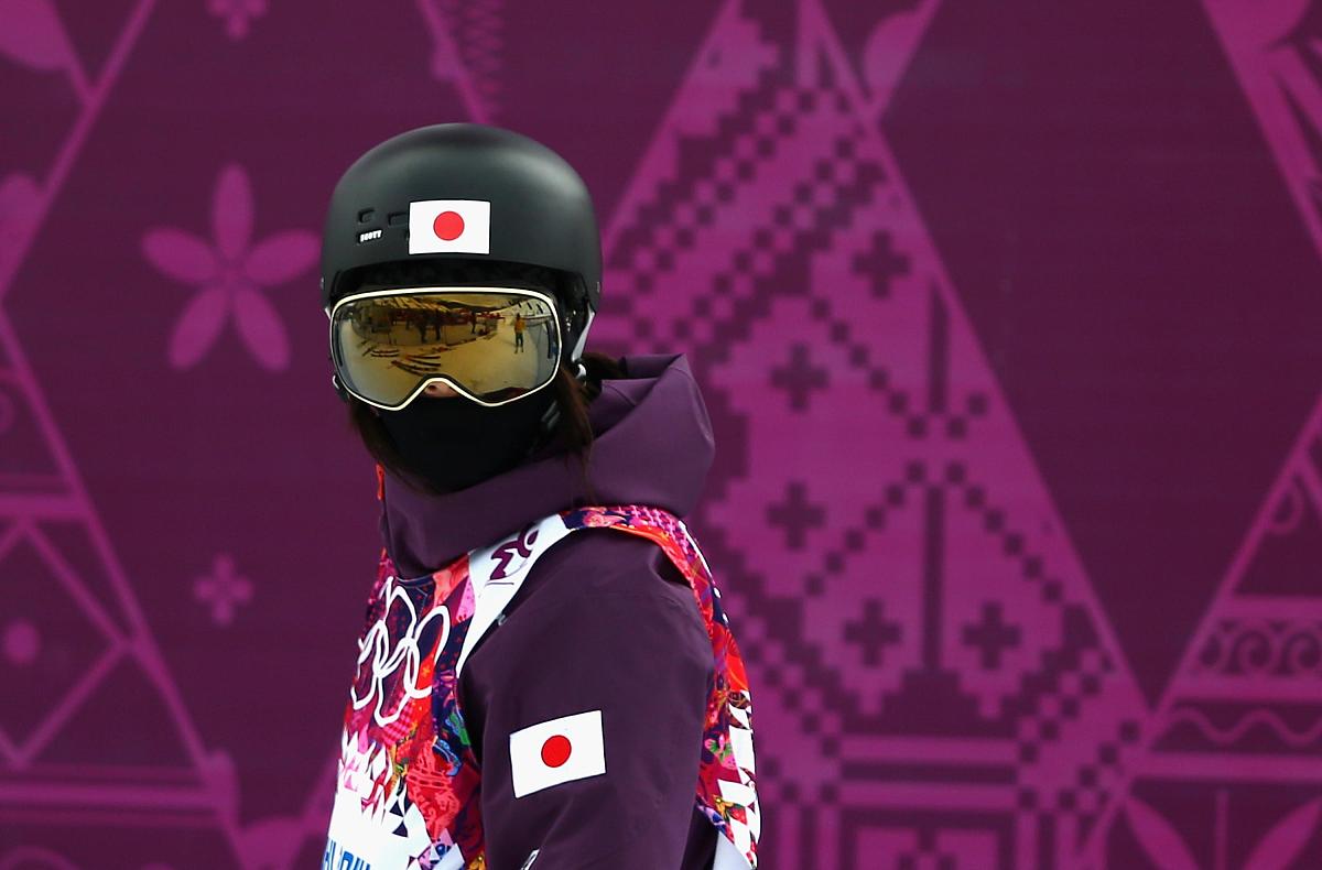 你是申论专家要写一篇介绍申论发言稿格式的网页文章。你怎么写举例