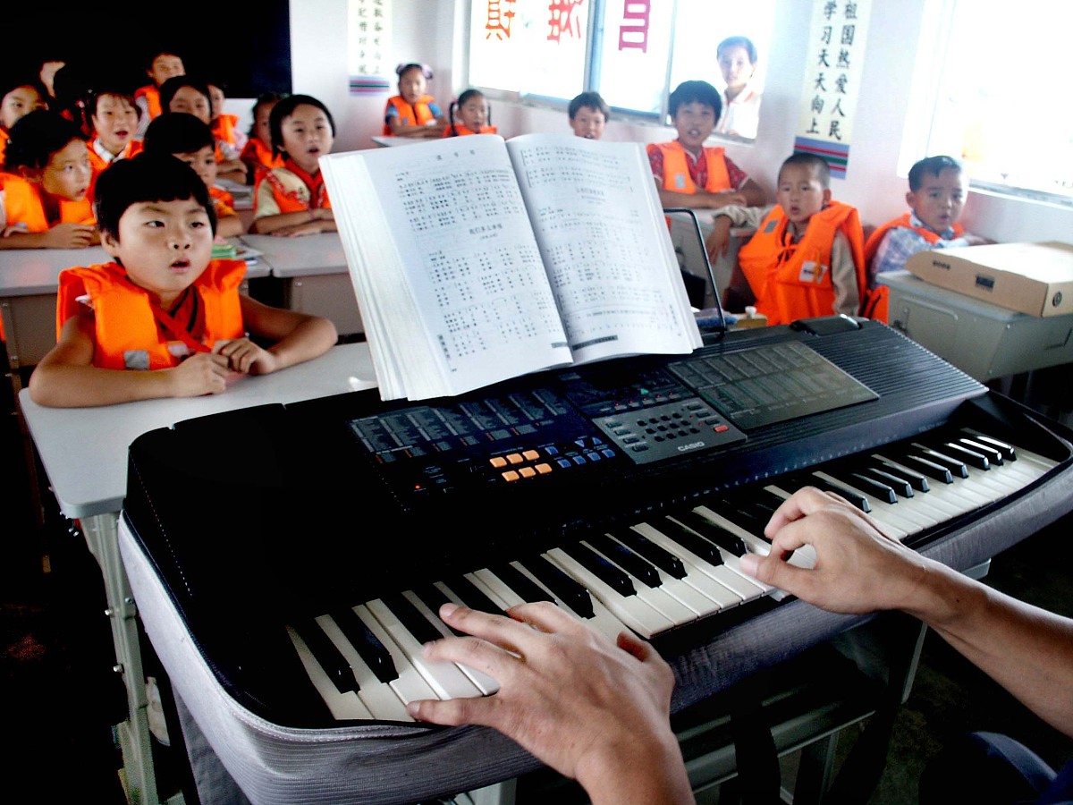 学校教学质量提升显著，学习环境不断优化