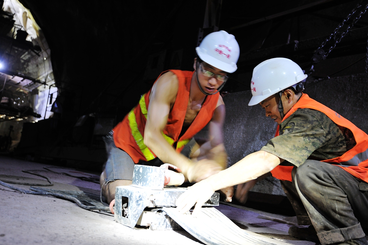 昭通初中生学高铁学校要读几年？高铁学校好不好？