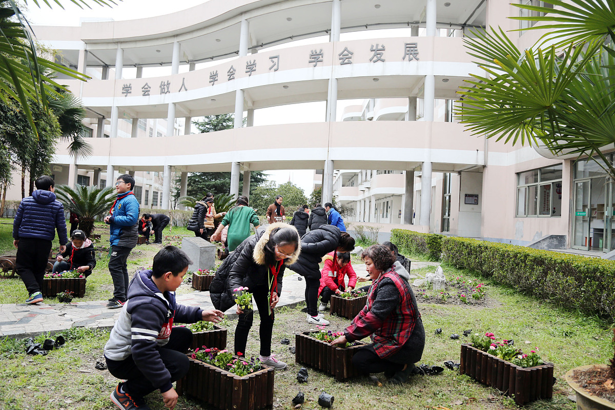 黔南民族医学高等专科学校中草药栽培技术怎么样？招生对象有哪些？