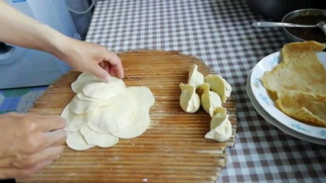 茴香饺子,凉拌菜