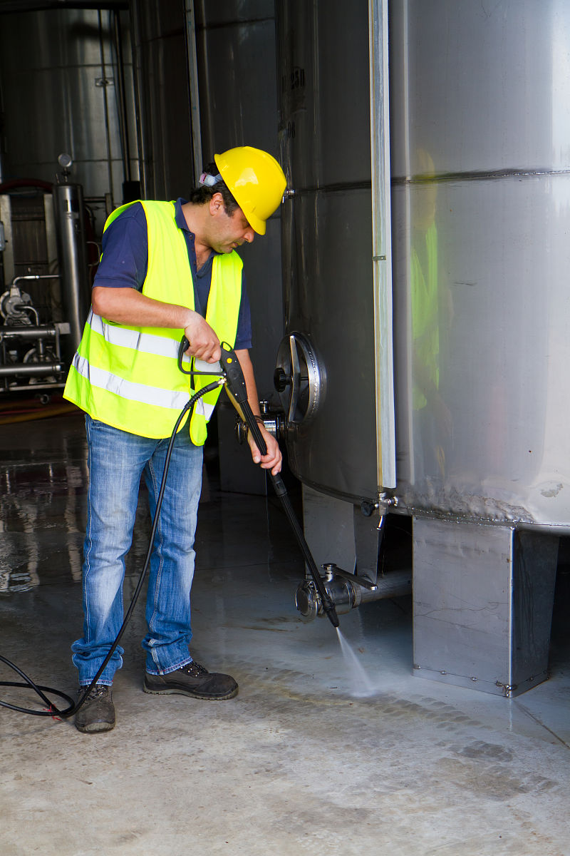 与室内试验对比试述原位试验的优势和缺陷？