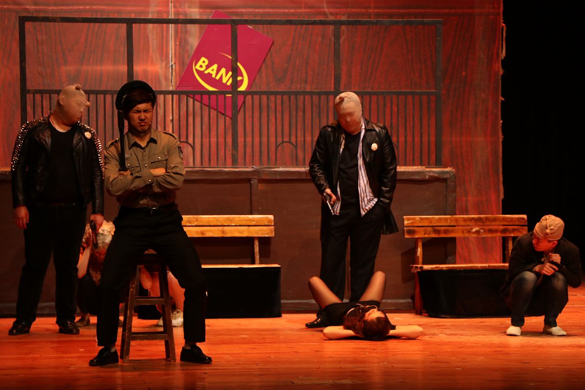 因为演的太狂被告上法庭