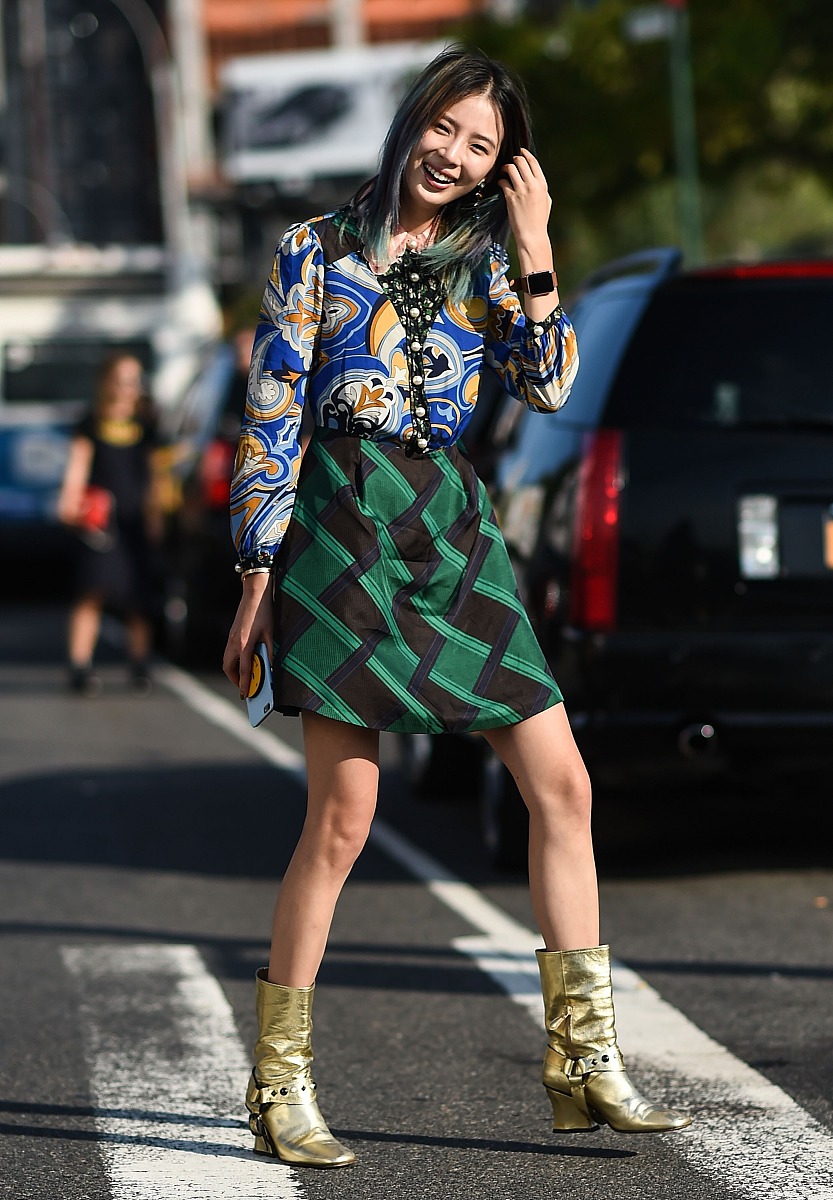 美国独立日V领印花T恤好评：舒适时尚的爱国之选