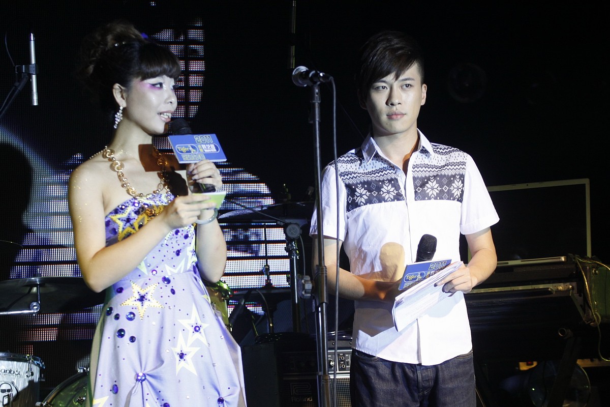 2011年7月31日,北京,由某牌子啤酒主办的"虎啤跨艺界乐队龙虎榜"第二