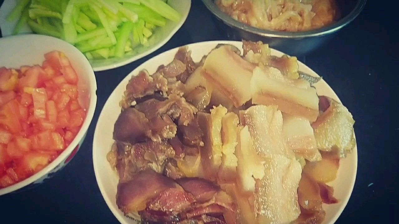 鸡胸肉炒黄瓜丝、西红柿豆腐炒鸡蛋都超级美味光盘