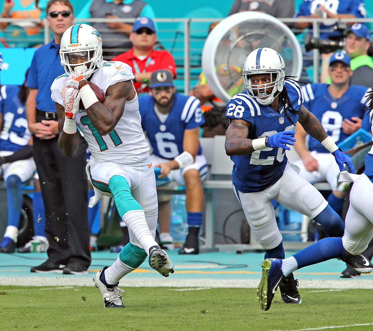 27, 2015, at sun lif<strong>e</strong> stadium in miami gardens, fla. (charles t