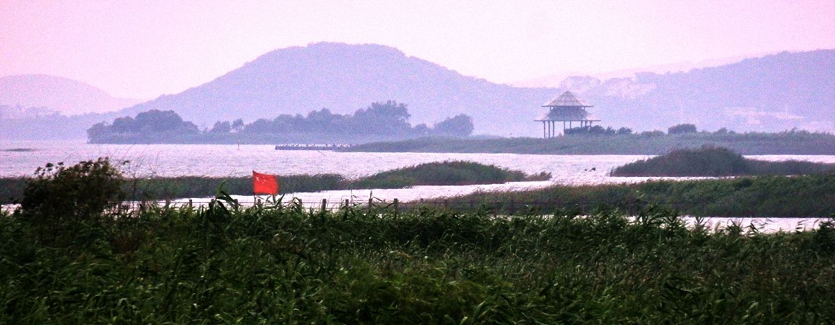 太湖：中国第三大淡水湖，生态与文化宝库