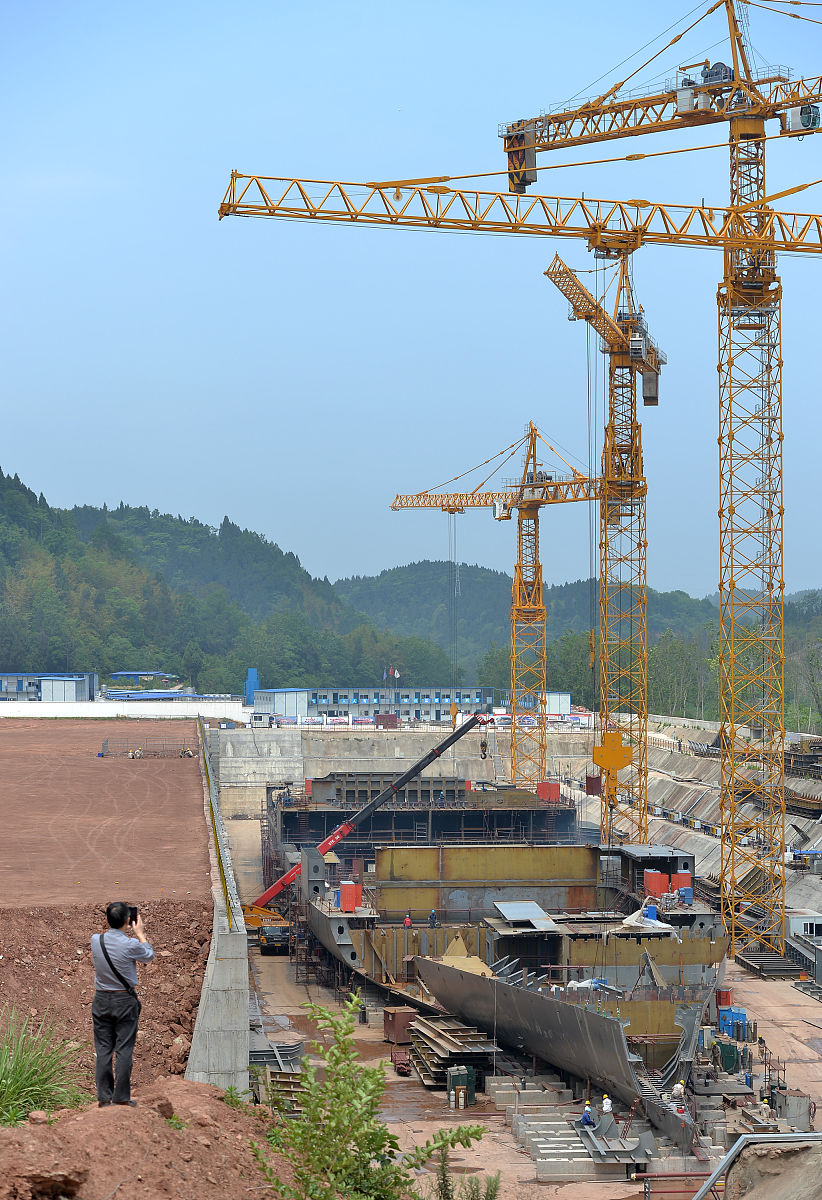 2017年5月9日,四川遂宁,由武昌船舶重工集团公司承建的"永不沉没的tit