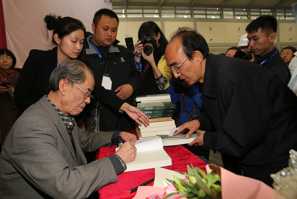 什么是散文？散文特点、阅读方法和写作技巧