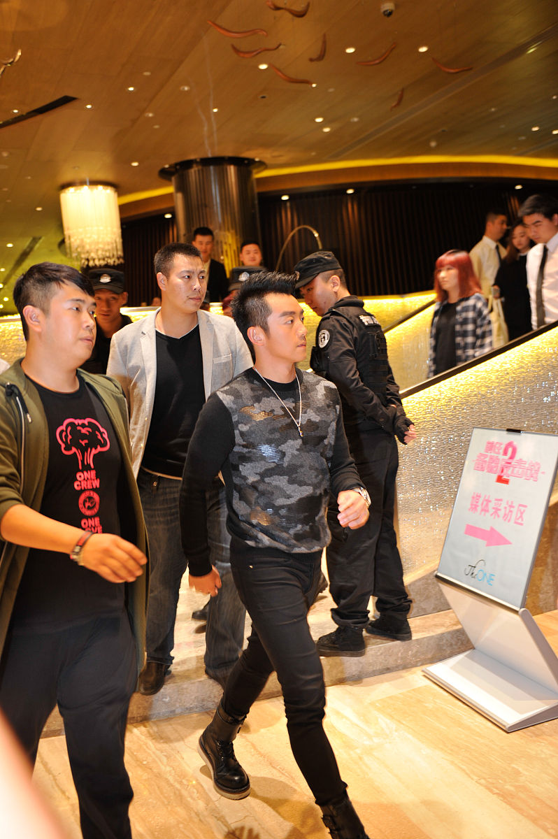 2015年11月13日,成都,《前任攻略2:备胎反击战》主创成都路演宣传.郑