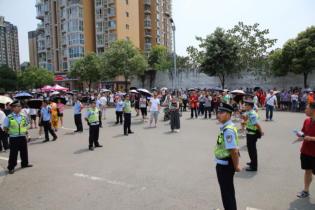 就读什么样的成都学校有一个好的前景