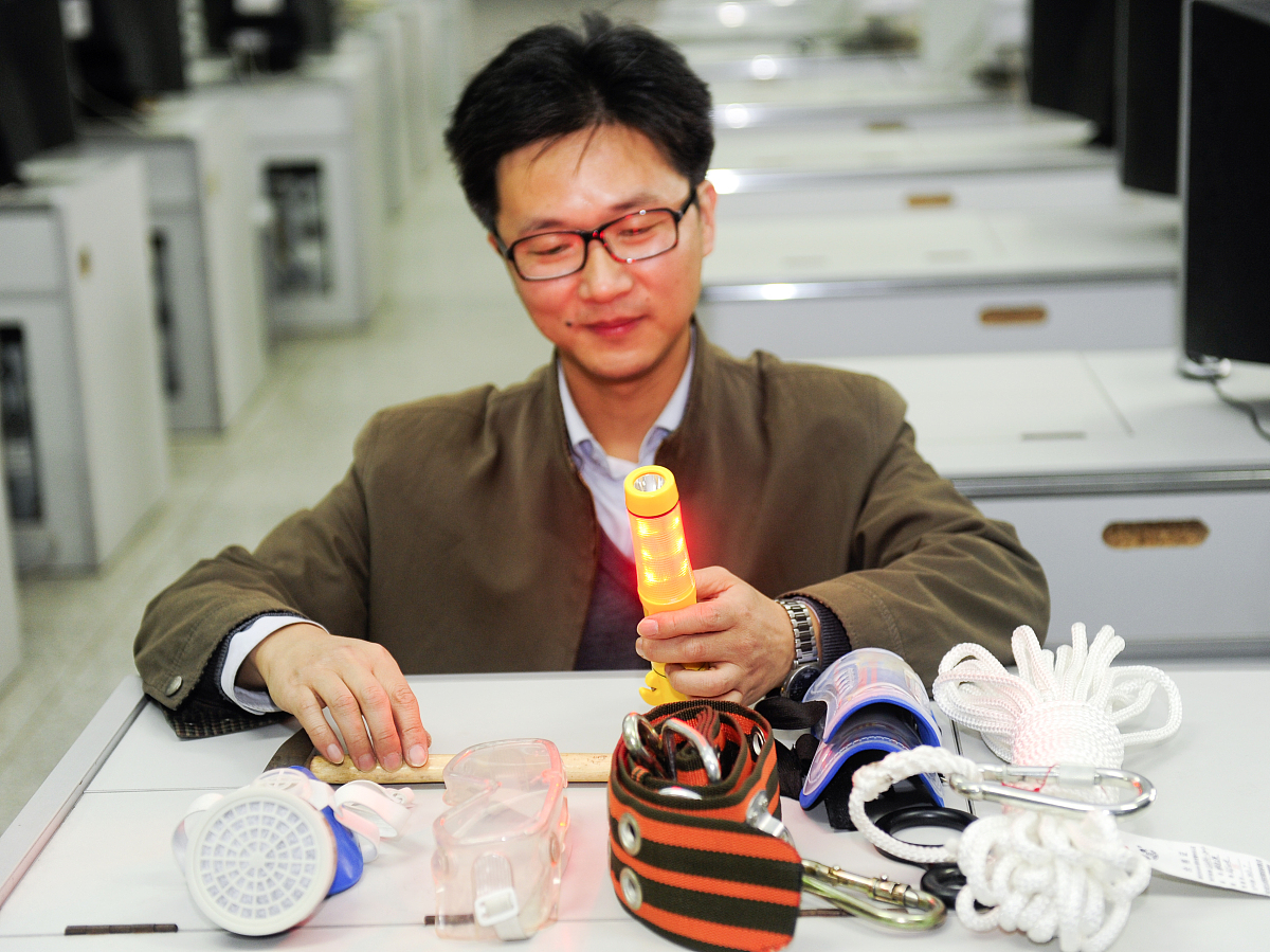 四川电子技术应用专业哪个学校好