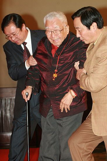 老舍为什么谋杀舒庆春