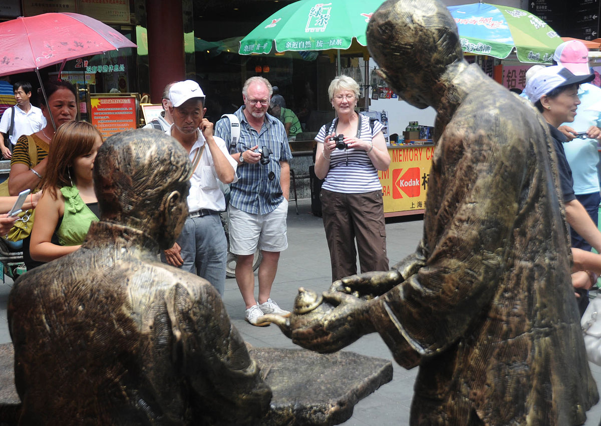 2011年9月6日,上海,作为今年上海旅游节和上海购物节系列活动,豫园中