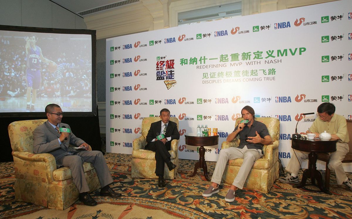 2009年8月28日,nba超级巨星史蒂夫-纳什在北京召开主题为"和纳什一起