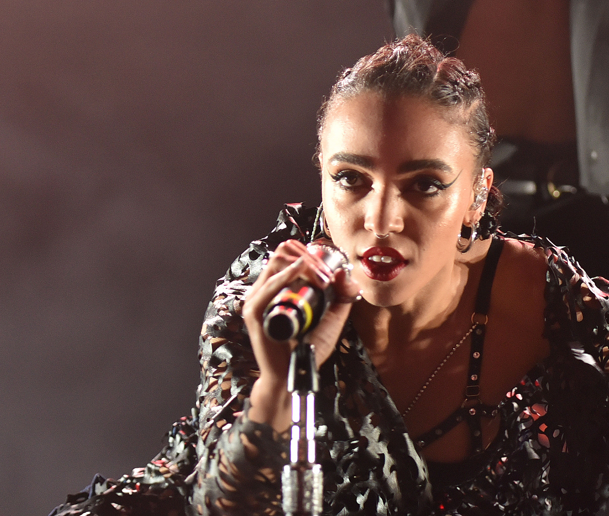 2015年10月19日讯,美国旧金山,当地时间10月17日,英国歌手fka twigs原