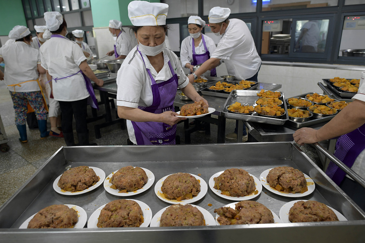 重庆酉阳职业教育中心中餐烹饪与营养膳食专业优势及发展前景
