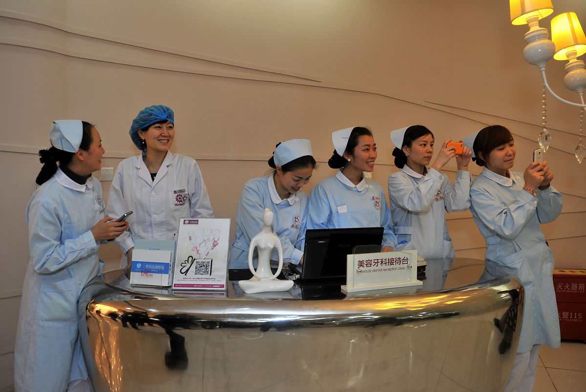 重庆护士学校护理专业就业前景分析：2021年最新解读