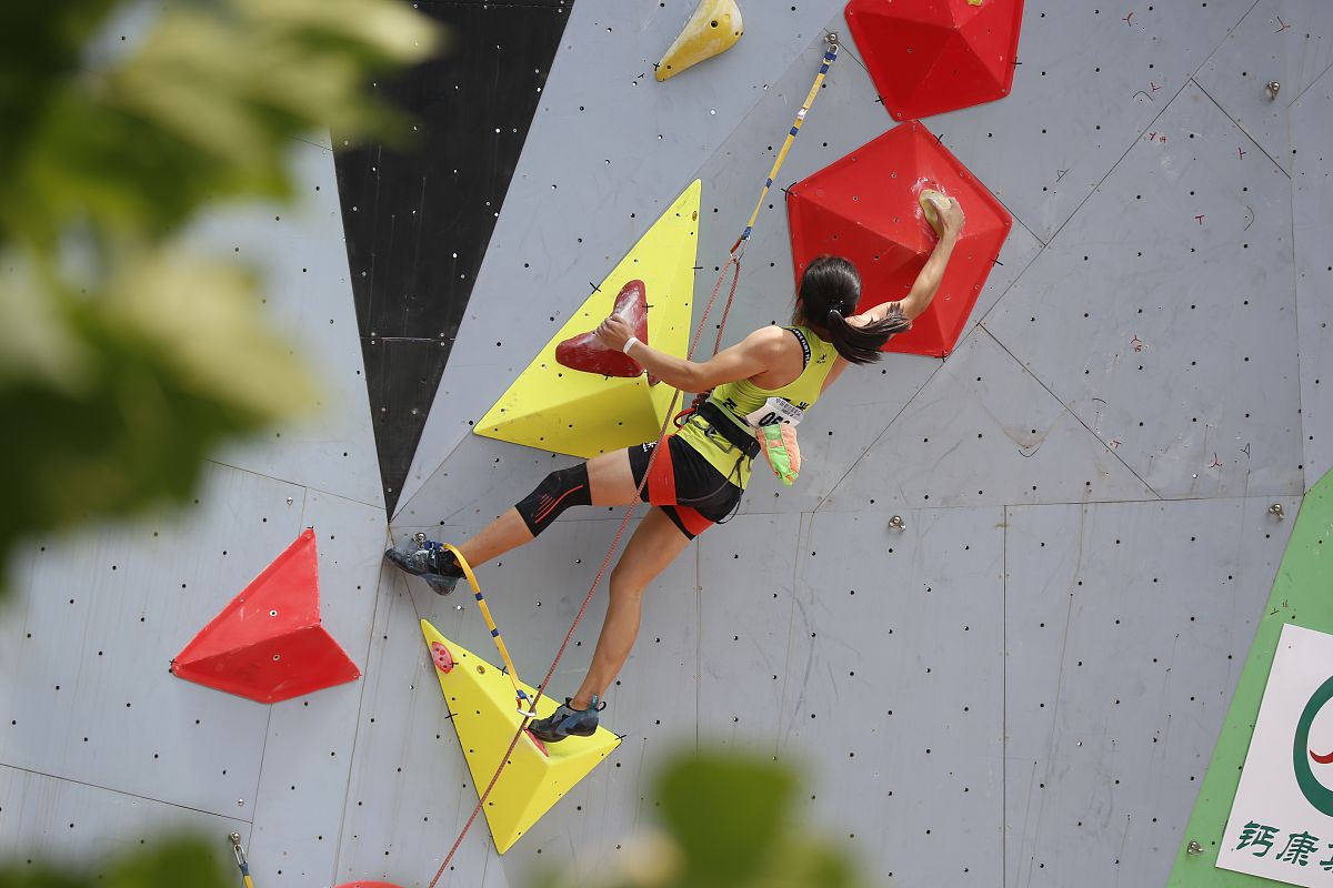 和平精英赛季手册积分会清零吗