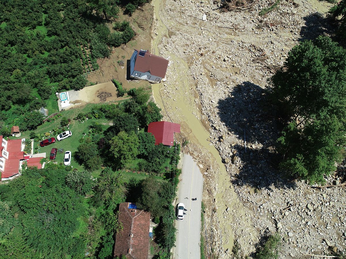 LANDSLIDES 期刊：地质灾害研究的权威之选