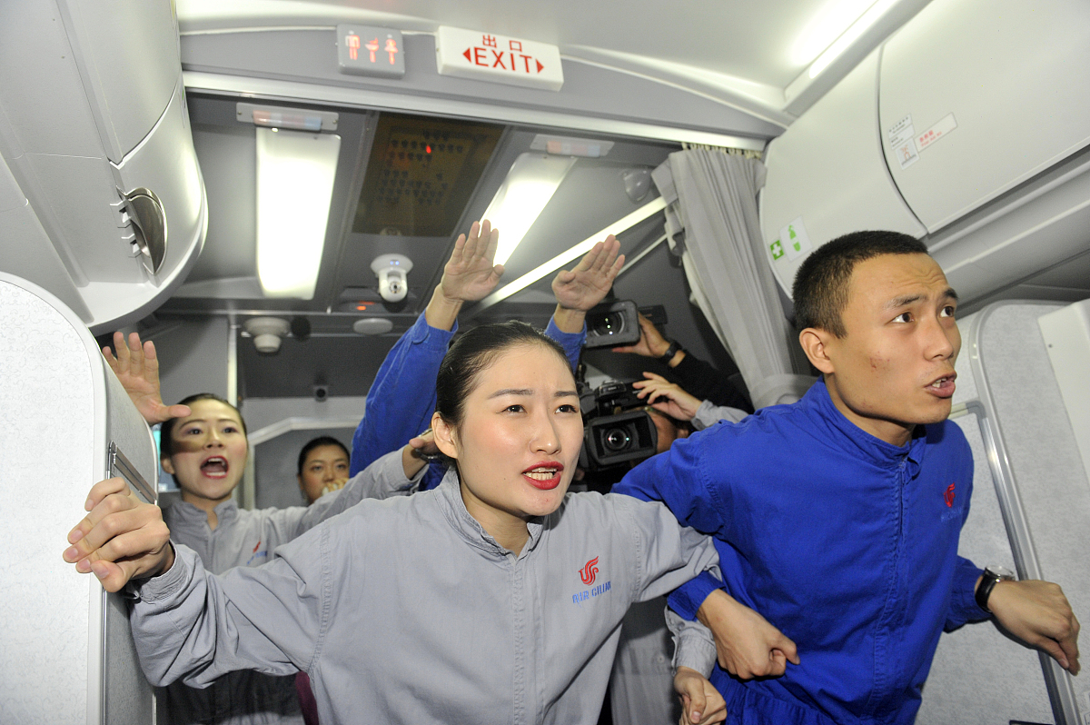 成都航空服务相关专业面临的挑战和发展方向