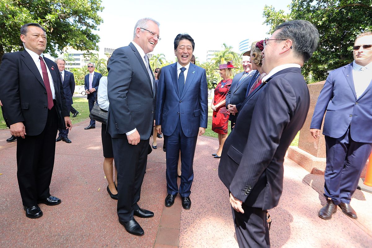 罕见!安倍赴澳大利亚 悼念"澳版珍珠港"战殁者