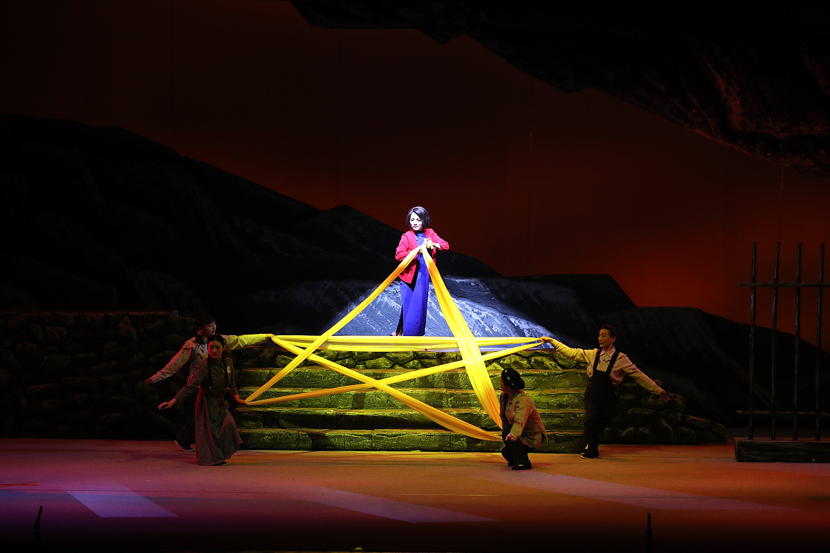 四川2021年女孩子中专学什么专业好找工作