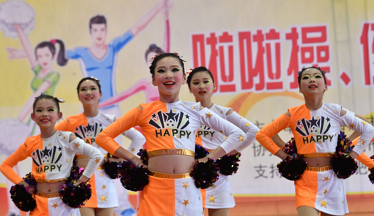 夏季到了有没有兴趣组织一个舞蹈队 怎么问比较含蓄