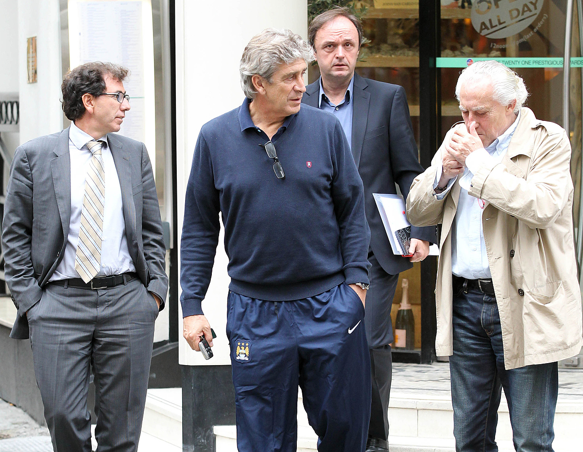 月亮与六便士分析每个人物