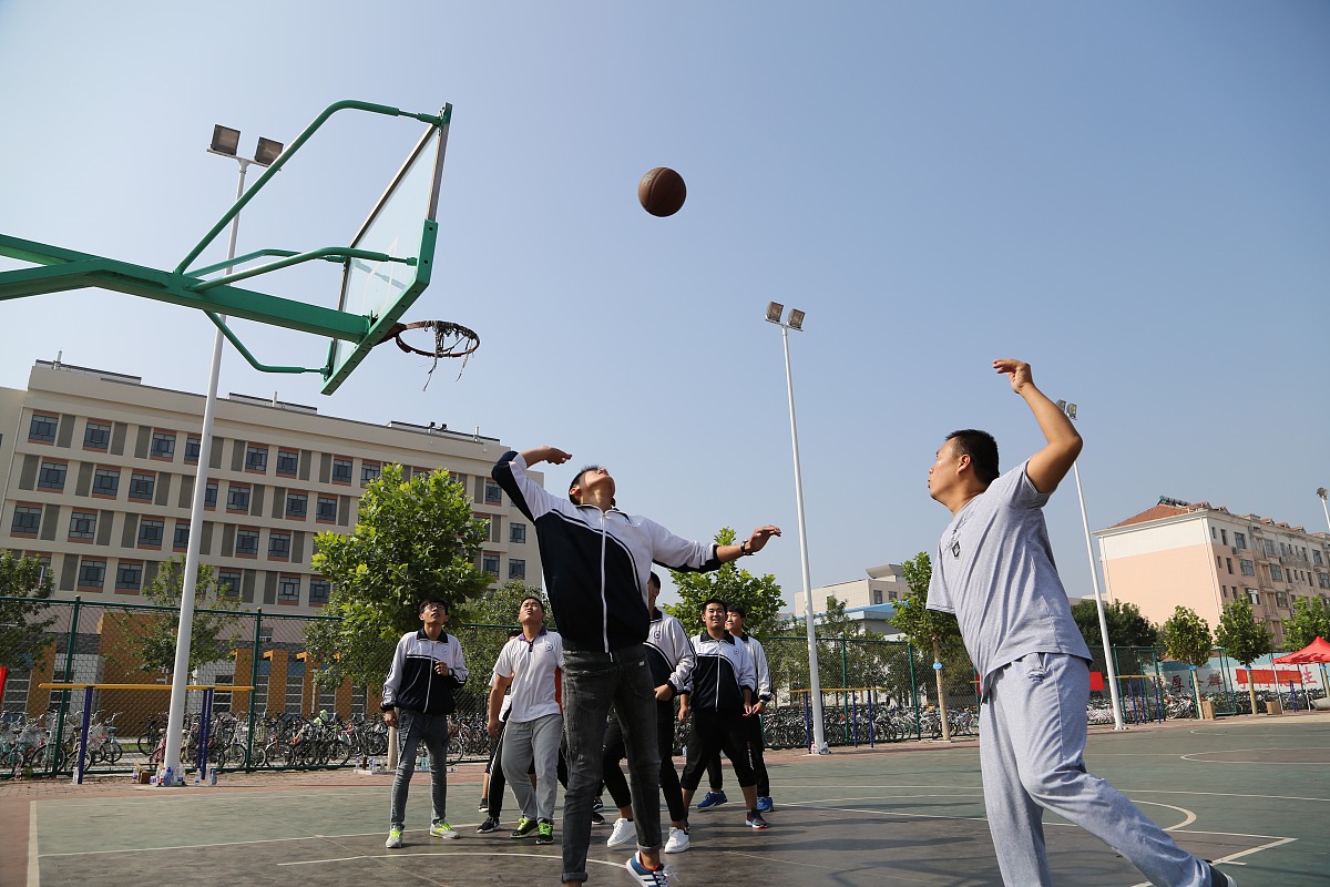 湖北初中生读卫校：优势、劣势及其他升学途径
