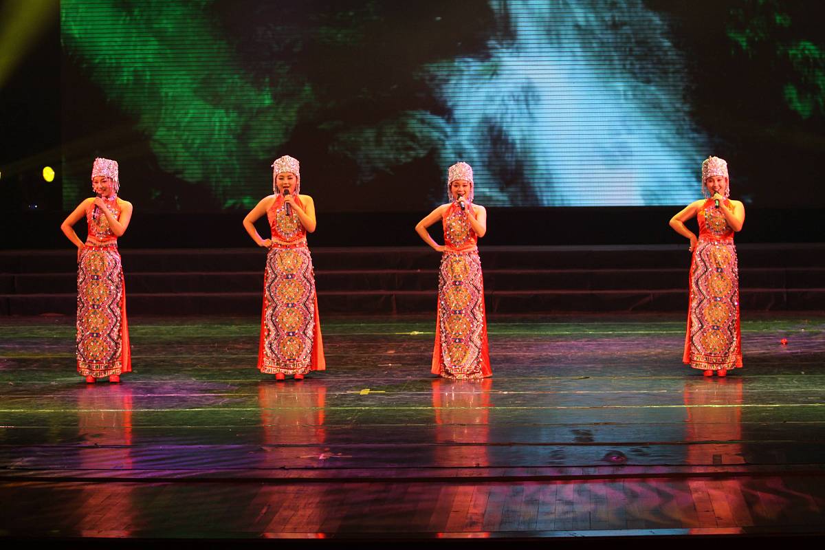 以 小学道德与法治五年级上册第三单元我们的国土我们的家园 为主题进行单元整体教学设计请从课程标准要求、教材编写意图、学生的实际学情和小学道德与法治学生核心素养四个方向详细谈谈整个单元的教学评思路