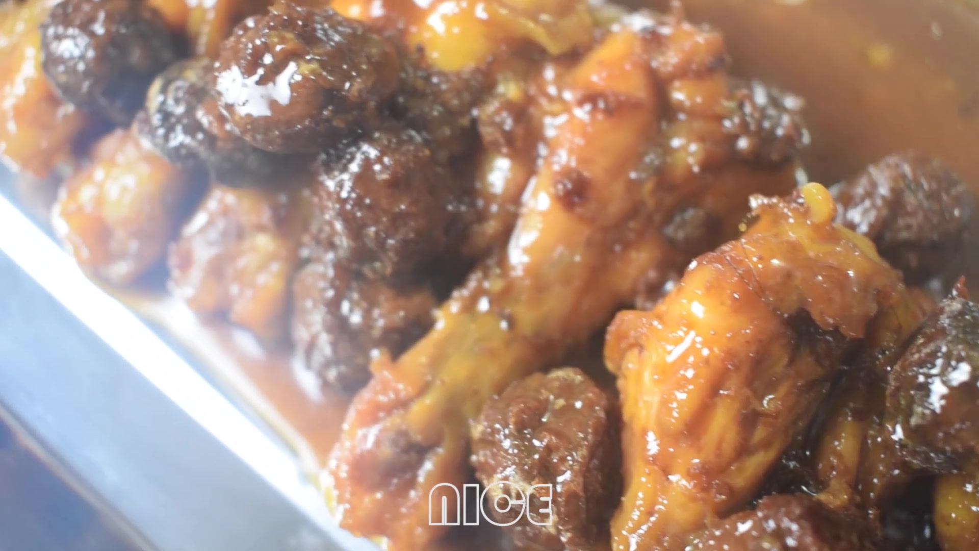 近几天突然想吃肉了,做一道话梅小鸡腿,今天我要吃两碗饭