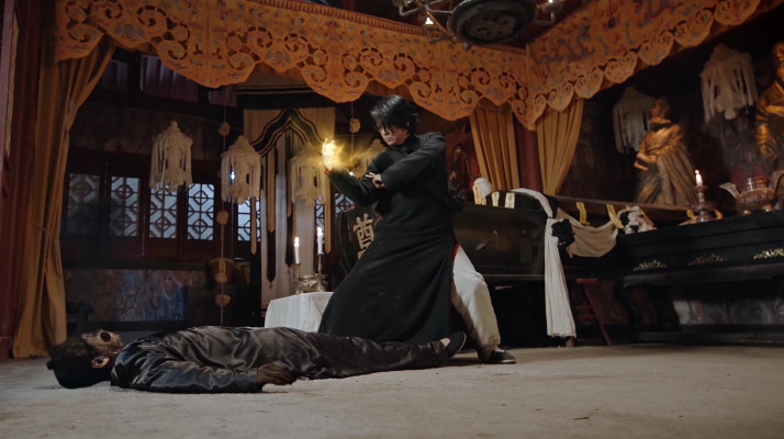 灵堂的替身苏醒,从棺材里跳出来,东北马家一出手,当场把他降服