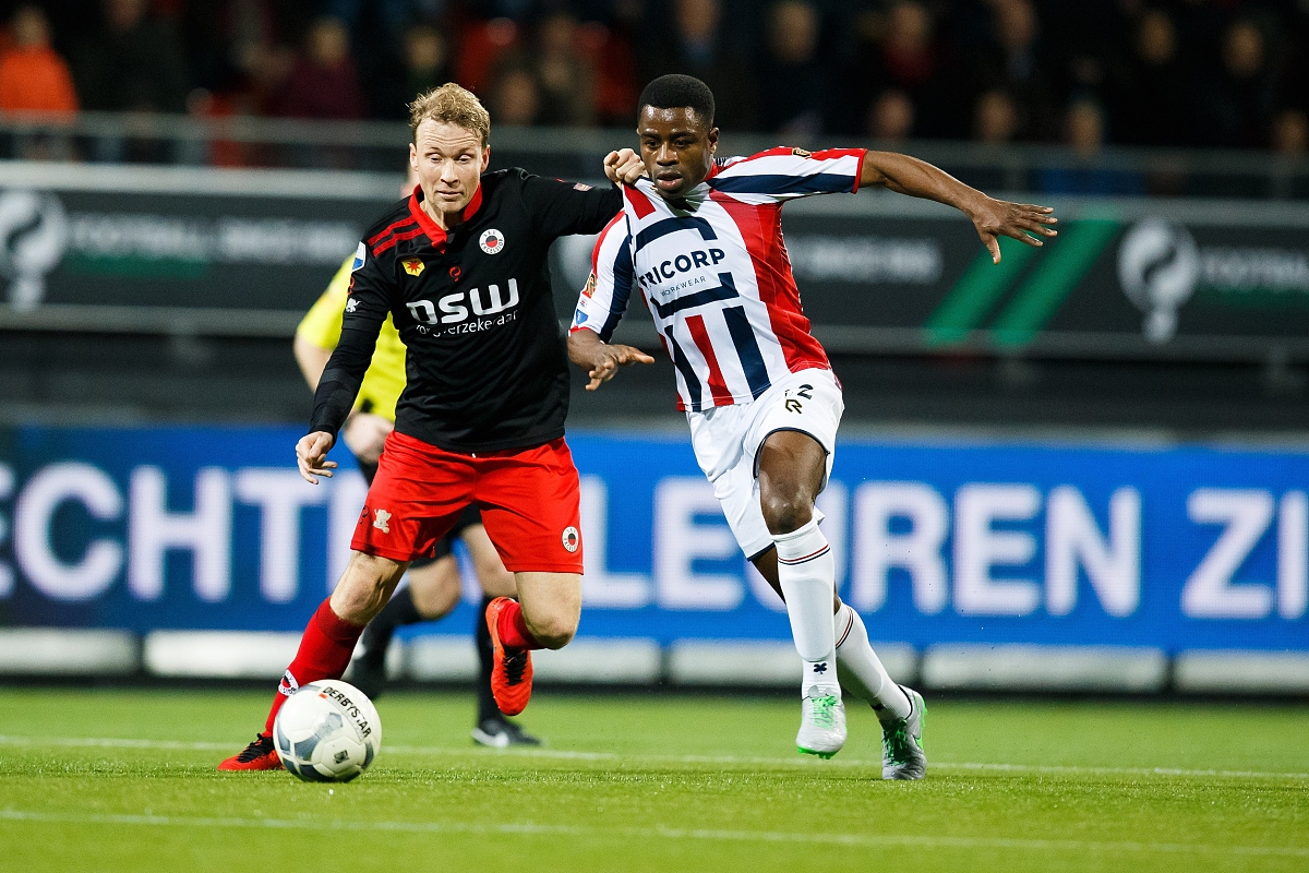 (l-<strong>r</strong>) rick kruys of excelsior, bartholomew obeche of willem ii