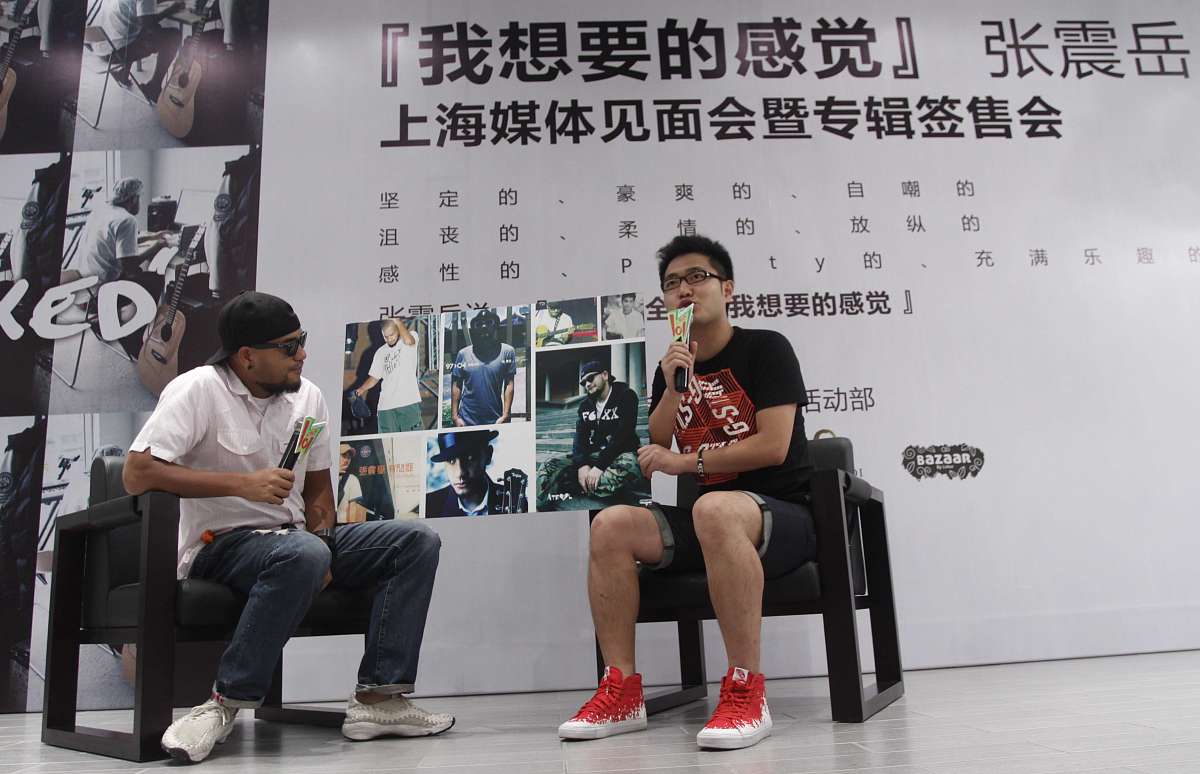 2011年7月10日,上海,张震岳新专辑《我想要的感觉》举行发布会.***_**