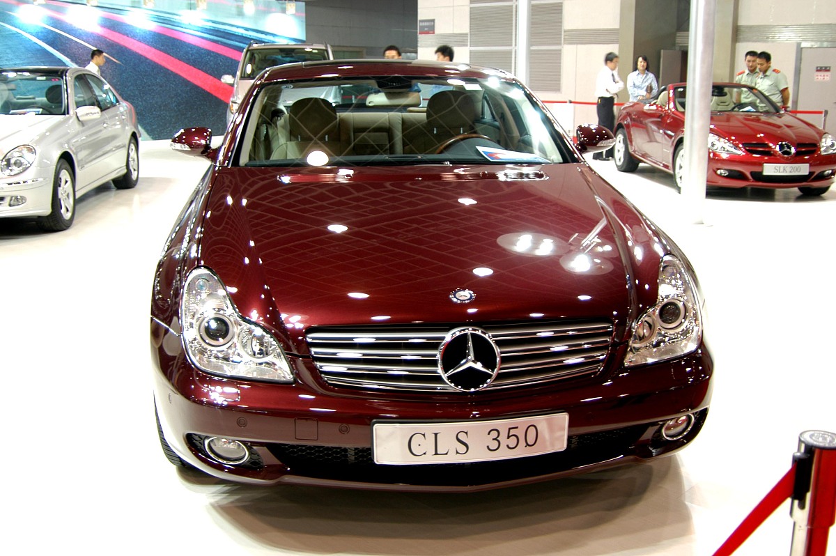 2005年9月28日,南京国际车展开幕.奔驰cls350靓影.+++_+++南京国际车