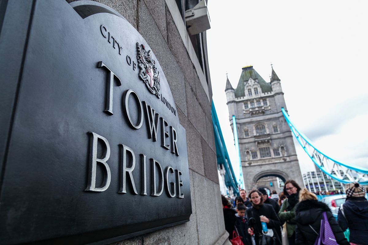 英国留学必备：如何在英国银行开户？