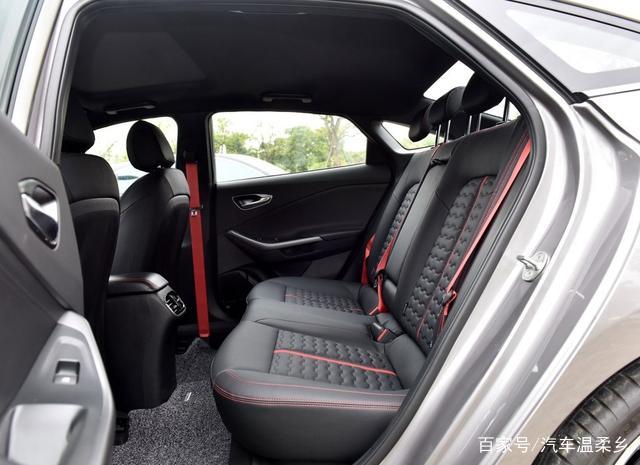 家庭首选车型:配置堪比思域,一公里油耗4毛多