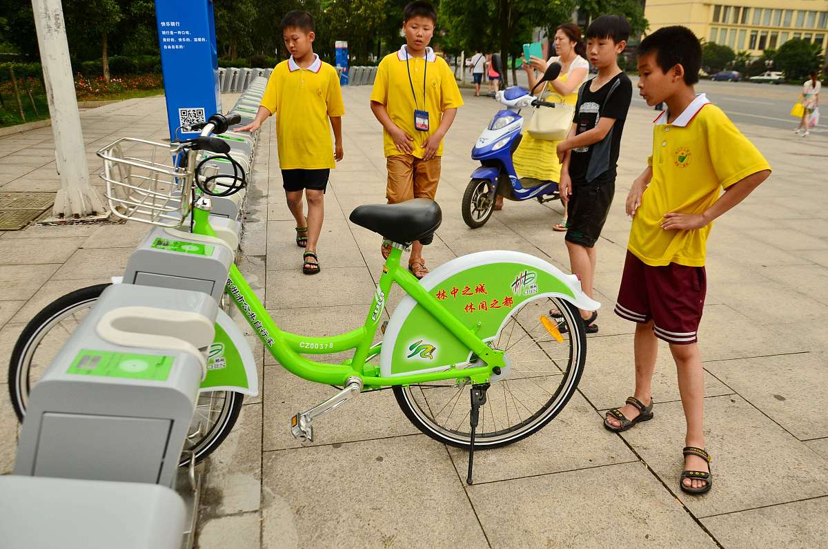 京津冀青年领跑绿色出行！助力蓝天保卫战，我们行动起来！