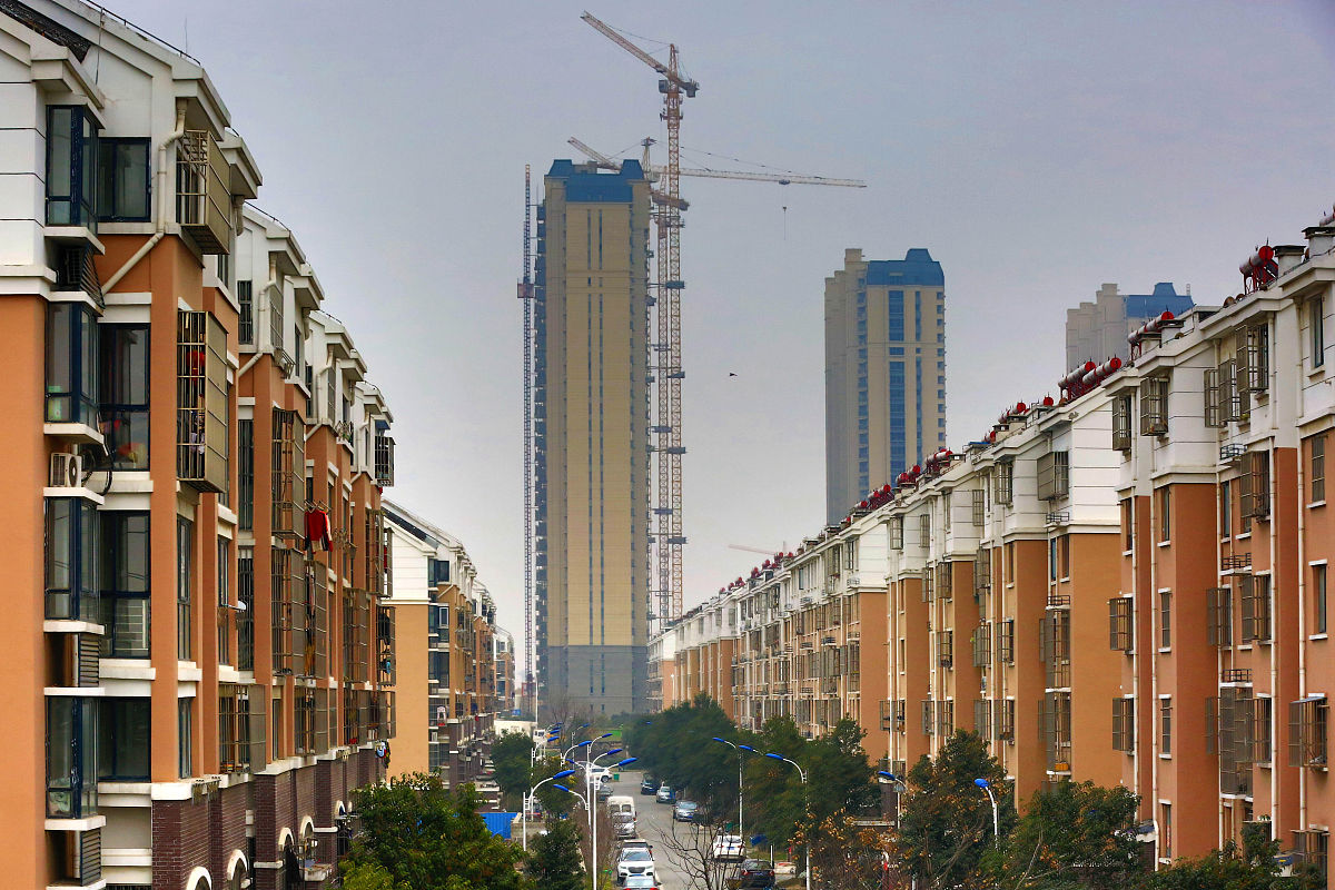 2019年3月16日,江苏省淮安市大运河畔一处在建房地产住宅建筑楼群.国