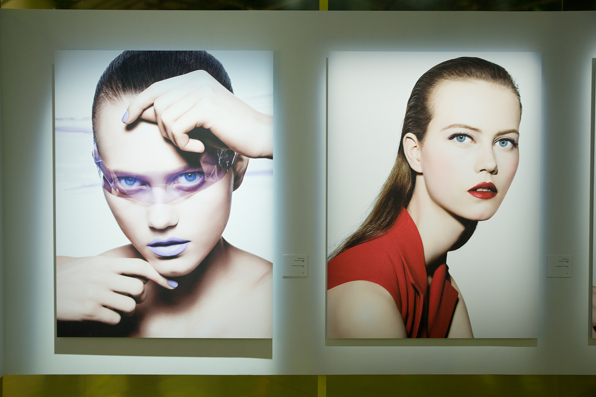 优化创意中文标题3个：