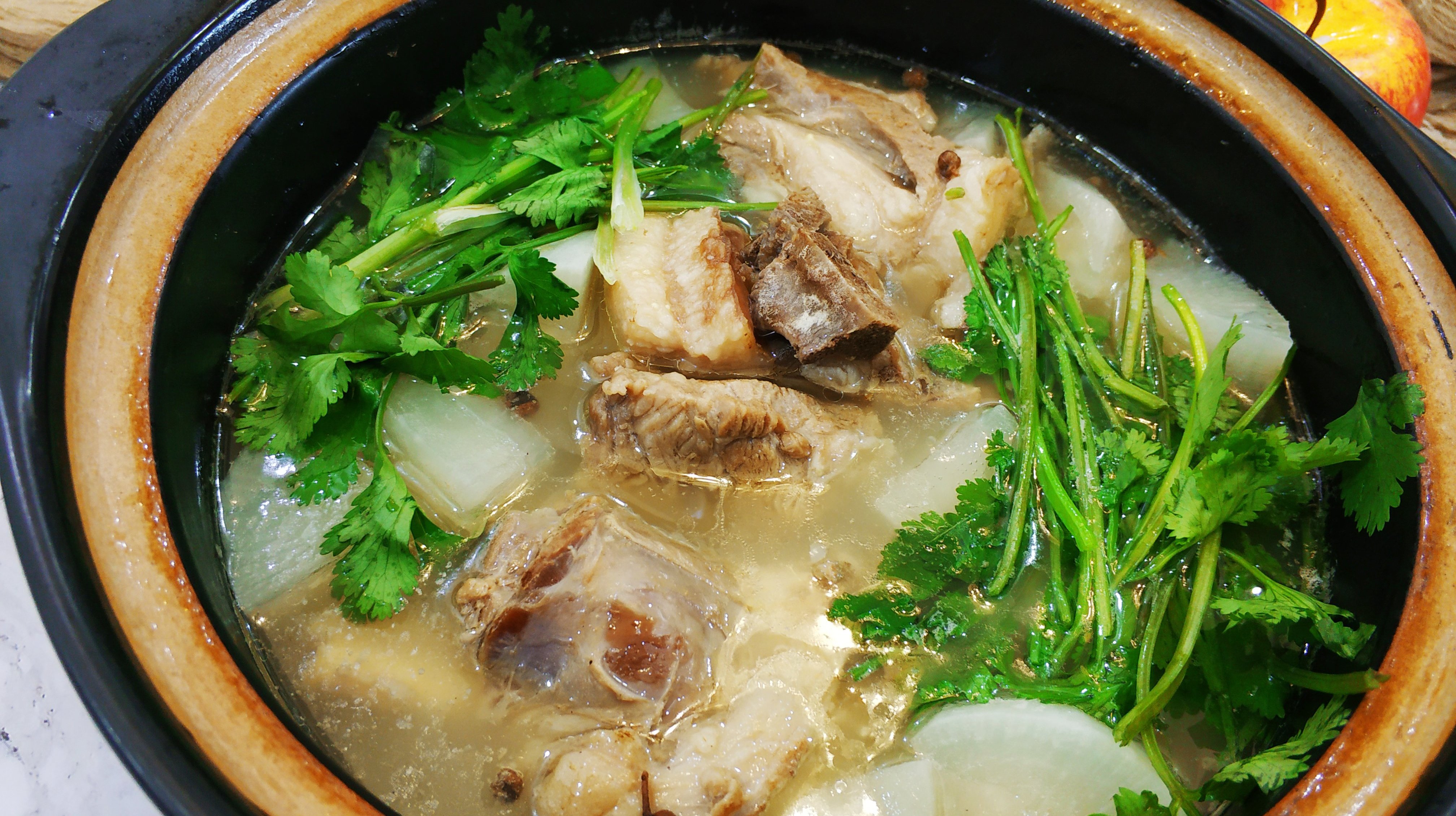 再膻的羊肉,只要配上它来炖,清甜好喝一点膻味都没有,营养美味