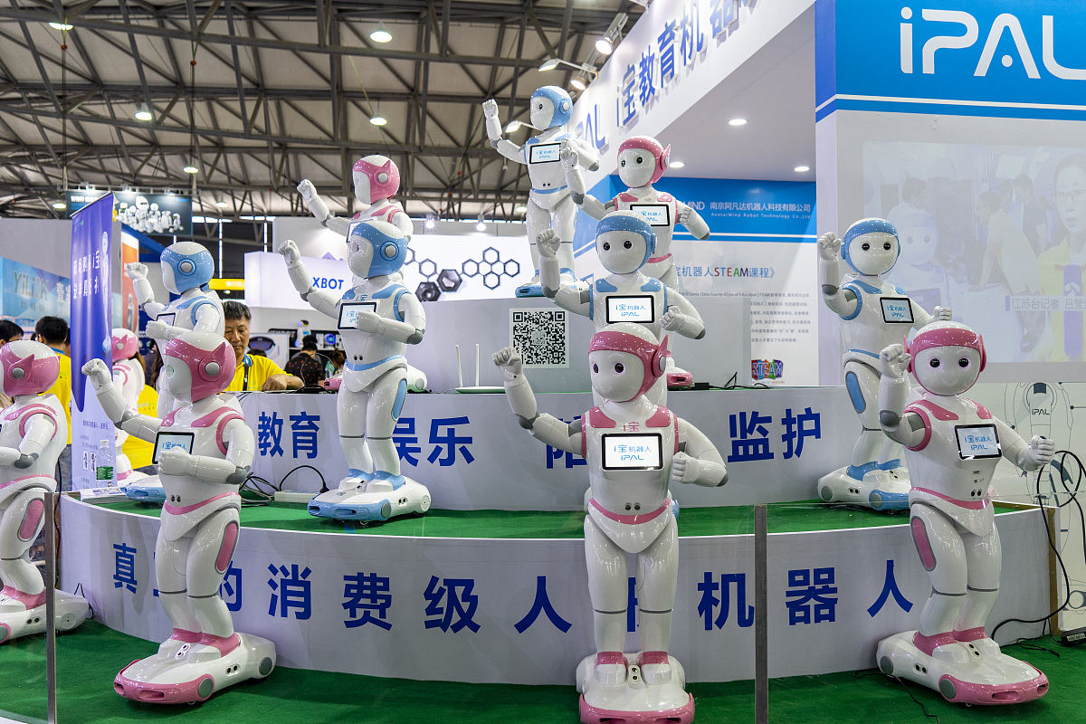 2018年6月14日,上海,2018亚洲消费电子展(ces asia),ipal家庭机器人,