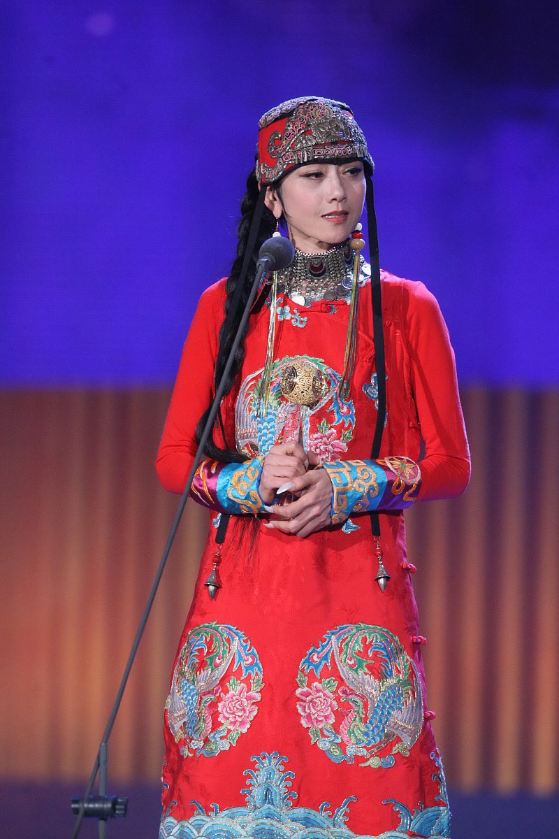 2011年4月2日,北京,"世界因你而美丽--2010-2011影响世界华人盛典".**