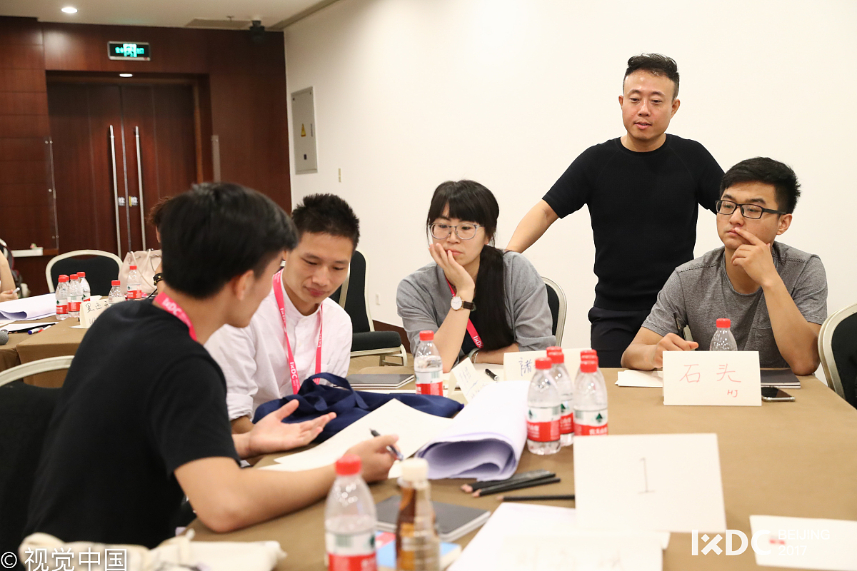 用我和钱程小姐写一篇故事